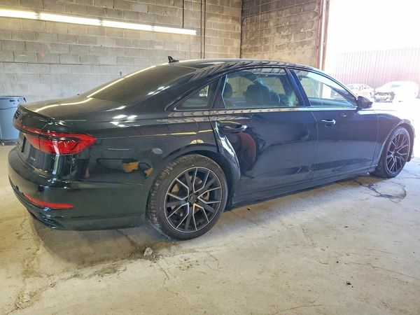 2021 AUDI A8