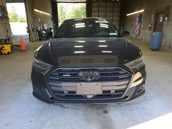 2021 AUDI A8