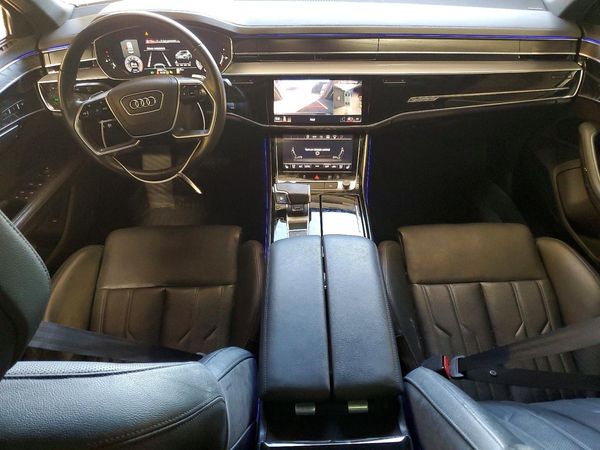 2021 AUDI A8