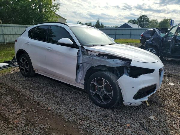 2019 ALFA ROMEO STELVIO