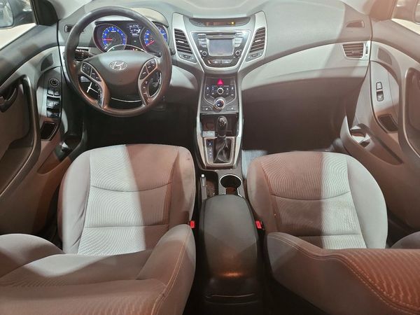 2014 HYUNDAI ELANTRA GLS (Middle)