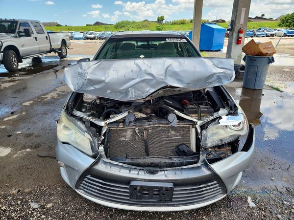 2016 TOYOTA CAMRY