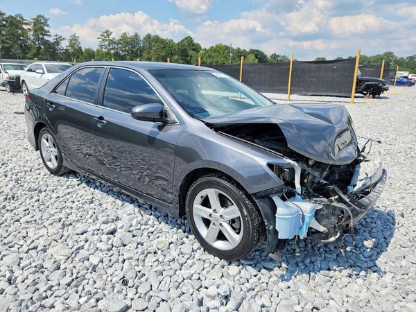 2013 TOYOTA CAMRY