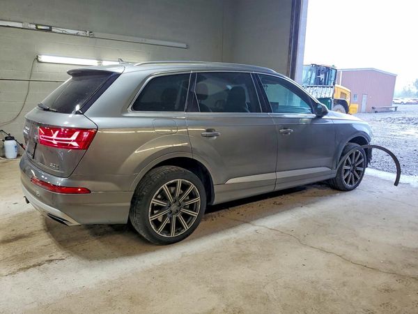 2017 AUDI Q7