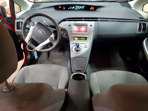 2013 TOYOTA PRIUS