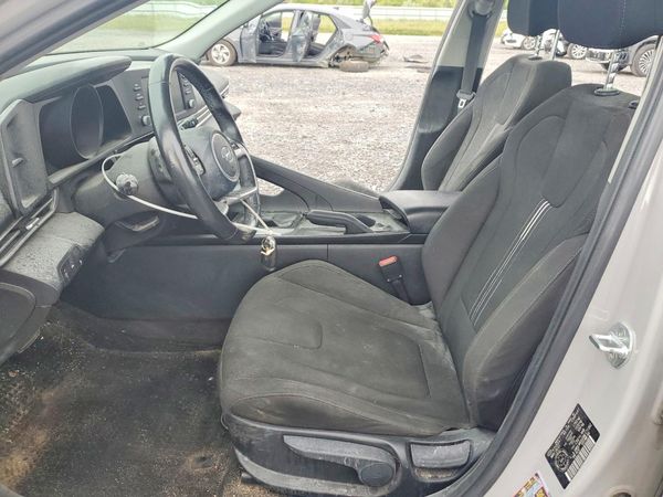 2021 HYUNDAI ELANTRA Blue