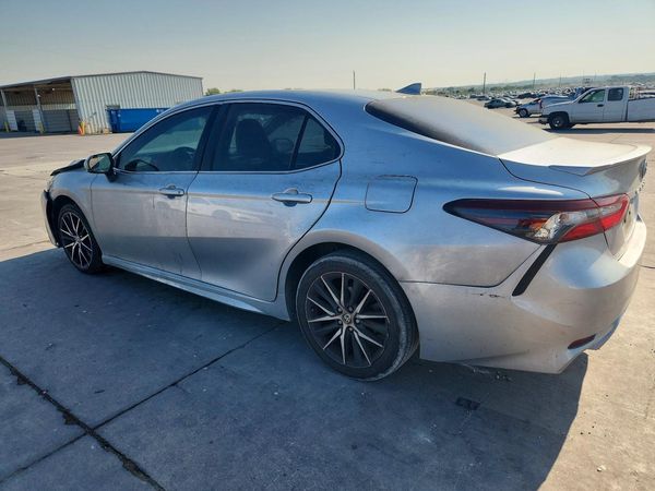 2024 TOYOTA CAMRY