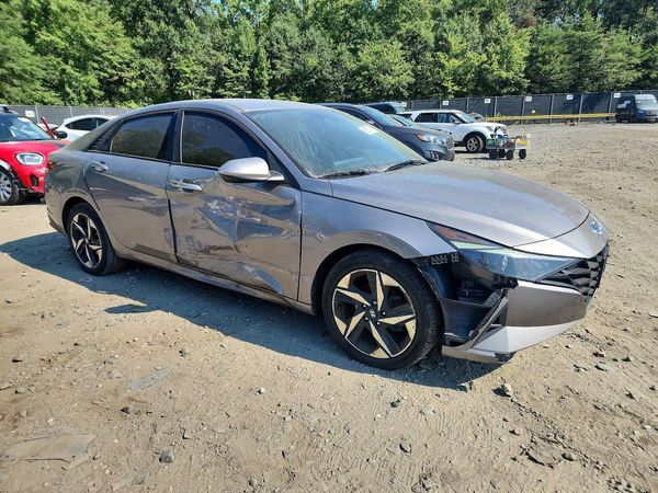 2023 HYUNDAI ELANTRA
