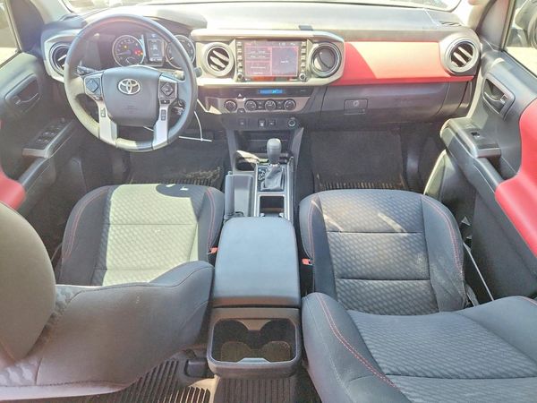 2022 TOYOTA TACOMA SR5