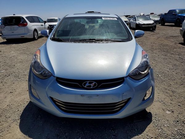 2013 HYUNDAI ELANTRA