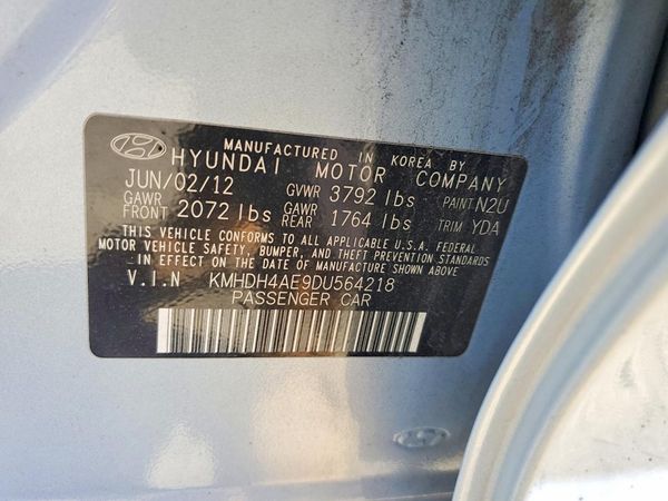 2013 HYUNDAI ELANTRA