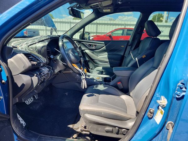 2022 SUBARU FORESTER