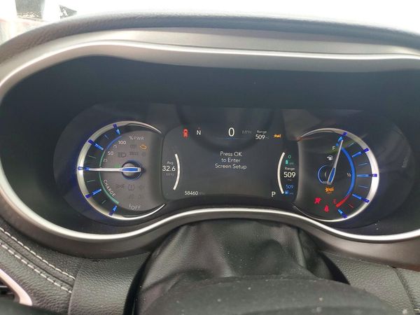 2024 CHRYSLER PACIFICA Select