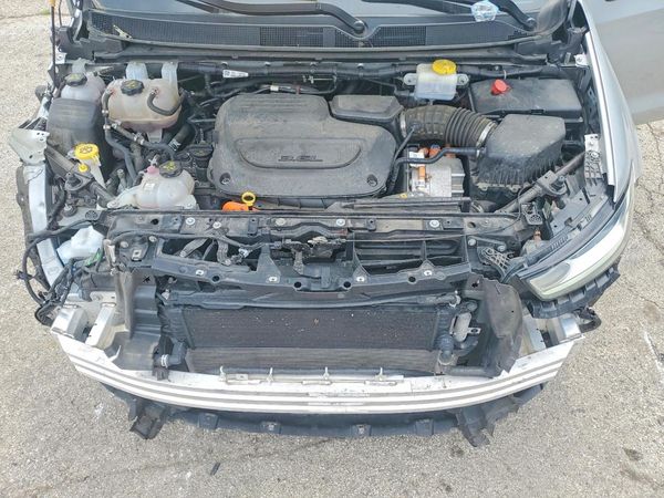 2024 CHRYSLER PACIFICA Select