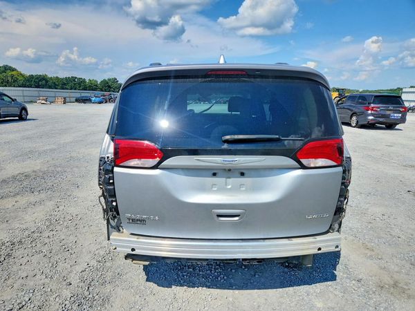 2018 CHRYSLER PACIFICA