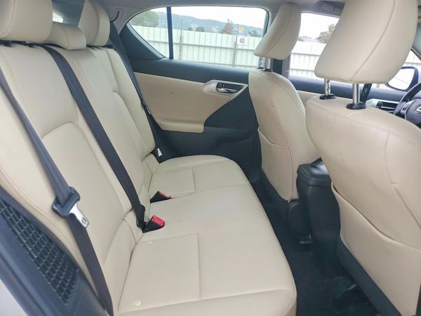 2012 LEXUS CT 200h