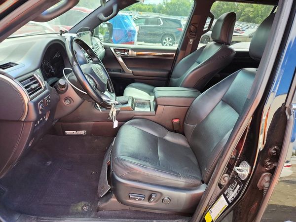 2022 LEXUS GX 460 Luxury — DENT