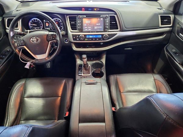 2017 TOYOTA HIGHLANDER SE/XLE