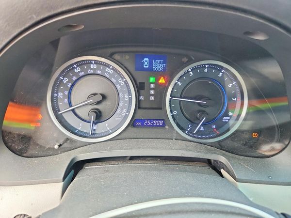 2013 LEXUS IS