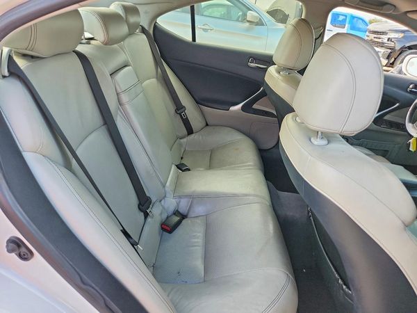 2013 LEXUS IS