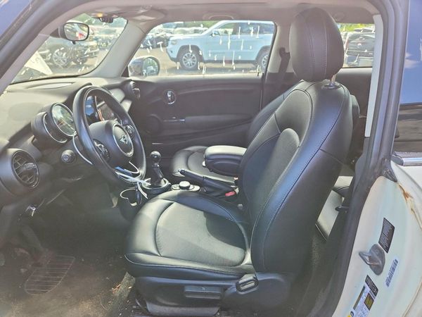 2015 MINI COOPER