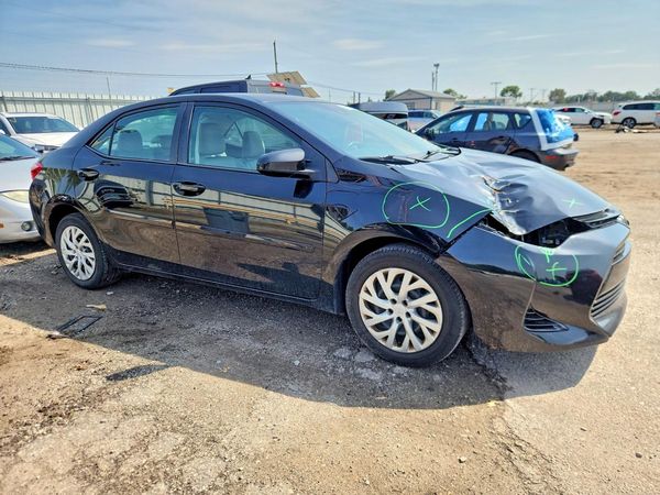 2017 TOYOTA COROLLA
