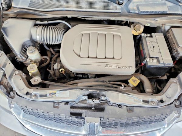 2015 DODGE CARAVAN SE — Engine bay