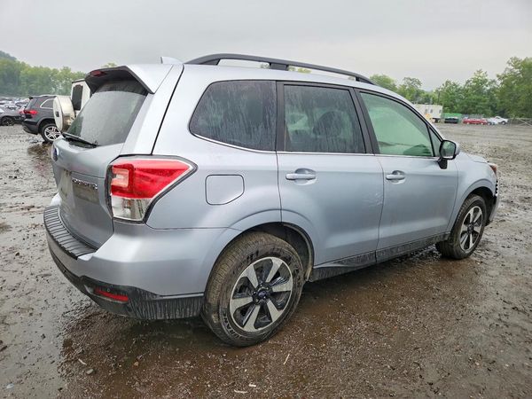 2018 SUBARU FORESTER Limited+ES+Navi(HK)+AP