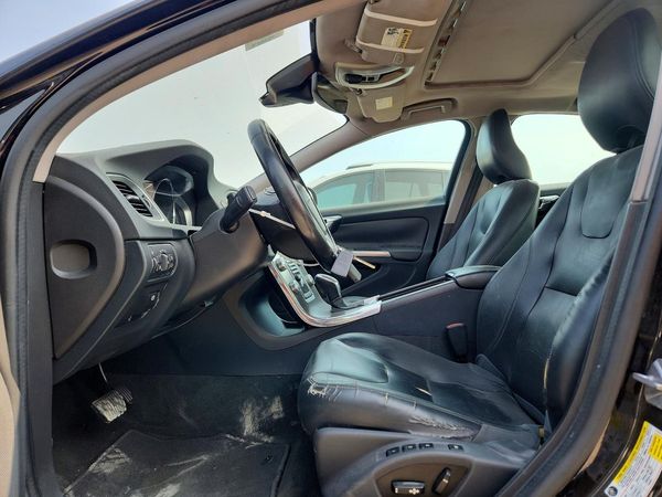 2016 VOLVO S60
