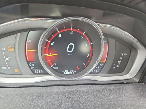 2016 VOLVO S60