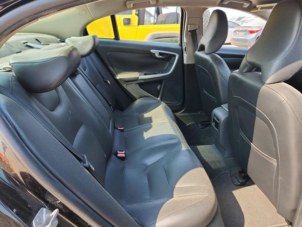 2016 VOLVO S60