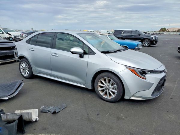 2021 TOYOTA COROLLA LE w/Premium pkg2