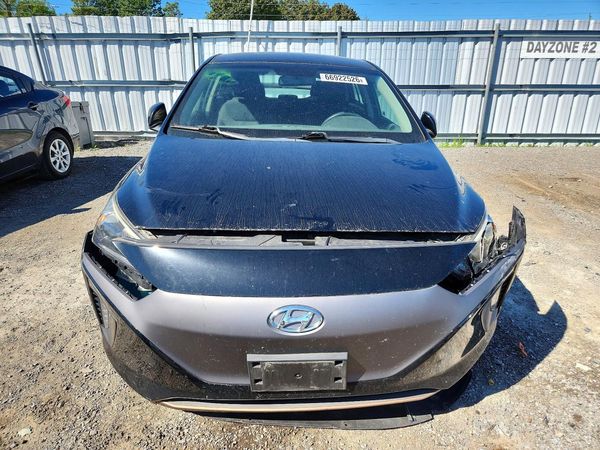 2017 HYUNDAI IONIQ Limited (Electric)