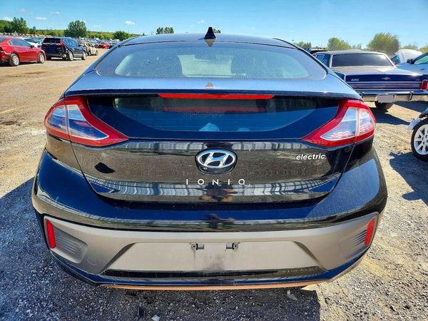 2017 HYUNDAI IONIQ Limited (Electric)