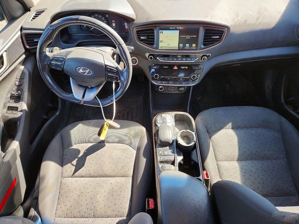 2017 HYUNDAI IONIQ Limited (Electric)