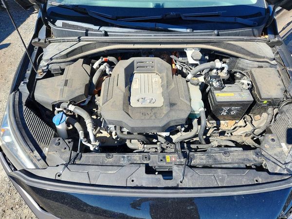 2017 HYUNDAI IONIQ Limited (Electric)