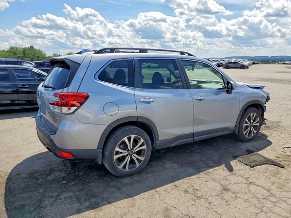 2023 SUBARU FORESTER