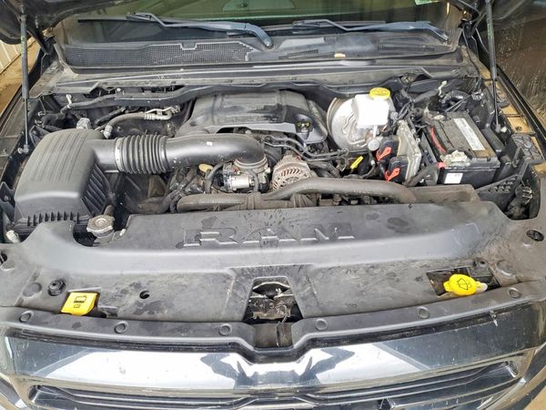 2020 RAM 1500 Big Horn, Lonestar — Engine bay