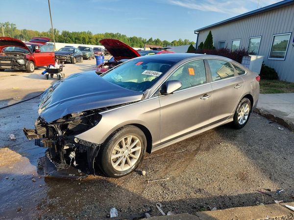 2019 HYUNDAI SONATA Eco Turbo, SE — Front 3/4
