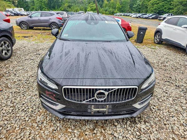 2018 VOLVO S90 Inscription