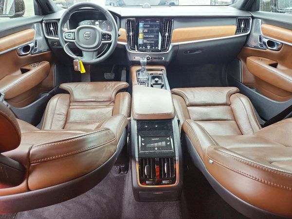 2018 VOLVO S90 Inscription