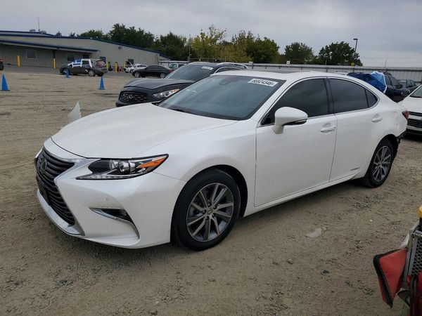 2016 LEXUS ES