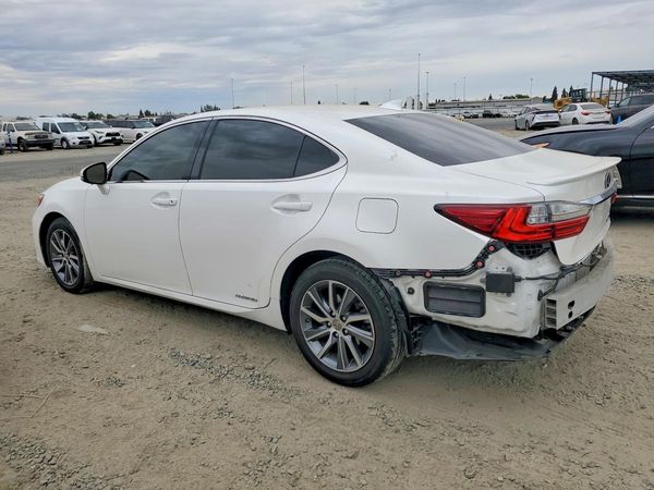 2016 LEXUS ES