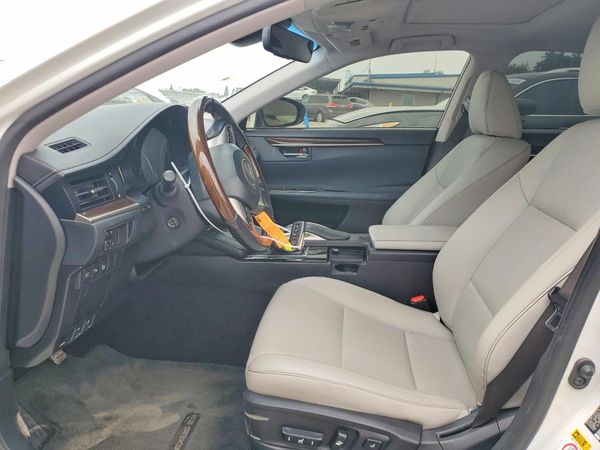 2016 LEXUS ES
