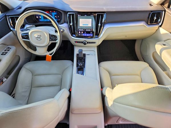2023 VOLVO S60