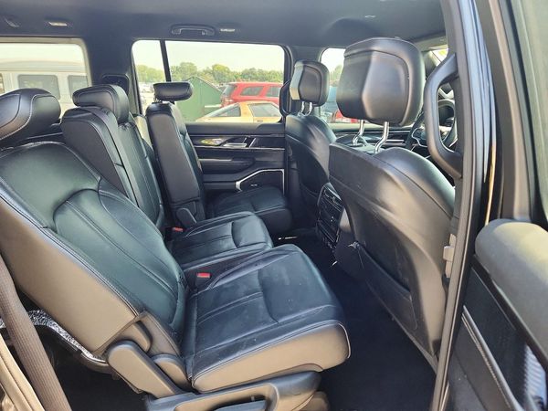 2024 JEEP WAGONEER