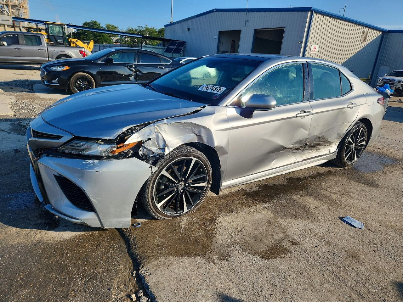 2019 TOYOTA CAMRY XSE — Front 3/4