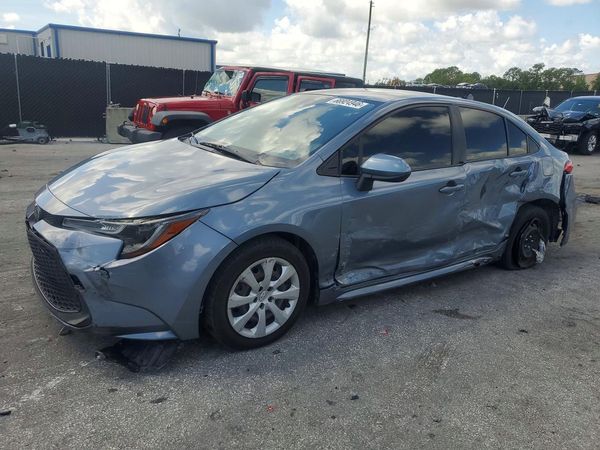 2022 TOYOTA COROLLA