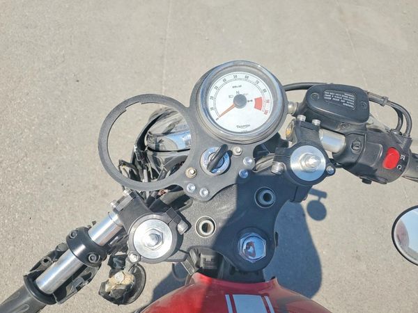 2012 TRIUMPH MOTORCYCLE THRUXTON