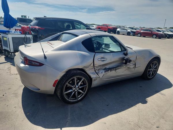 2022 MAZDA MX-5 MIATA